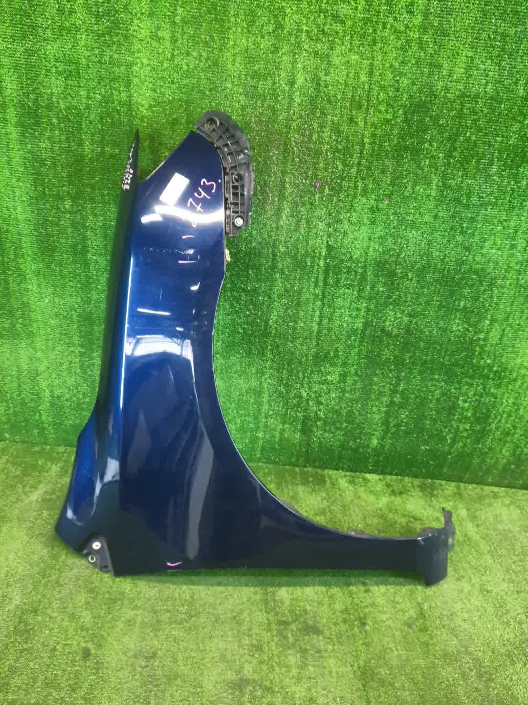 Крыло правое переднее TOYOTA COROLLA FIELDER, COROLLA  AXIO ZRE144G, ZRE142G, NZE144G, NZE141G, NZE141, NZE144, ZRE142, ZRE144 2743 1 ракурс