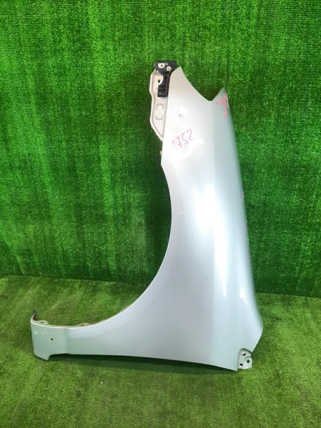 Крыло левое переднее TOYOTA ALLEX ZZE123 2752 1 ракурс