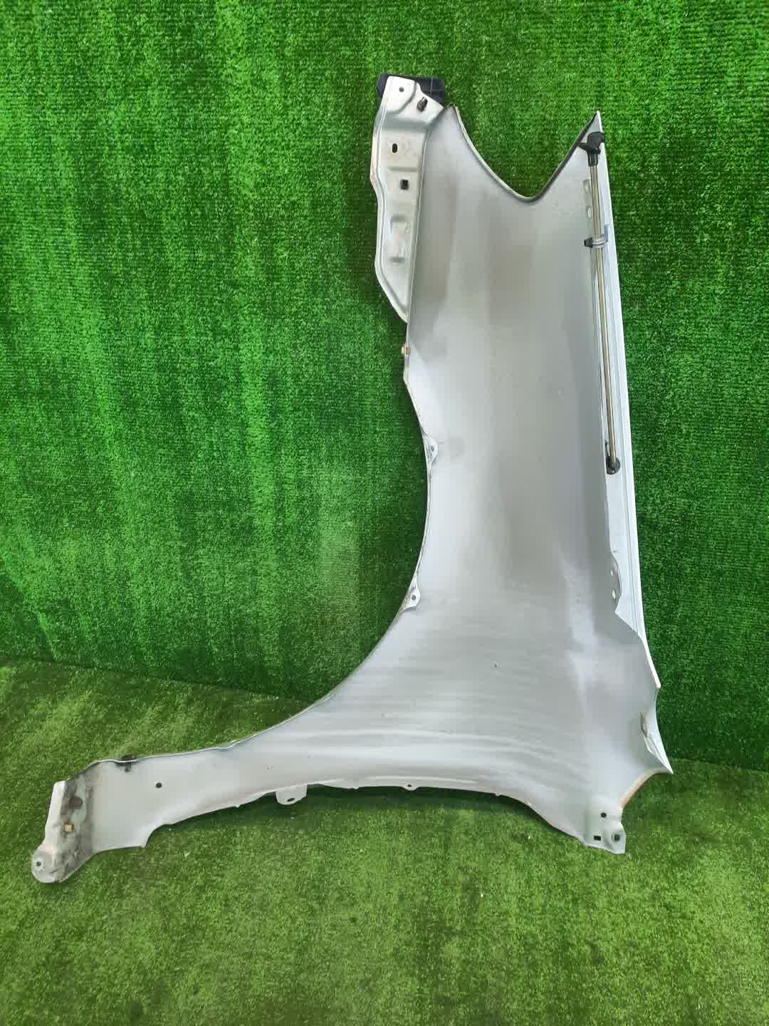 Крыло правое переднее TOYOTA ALLEX ZZE123 2755 4 ракурс