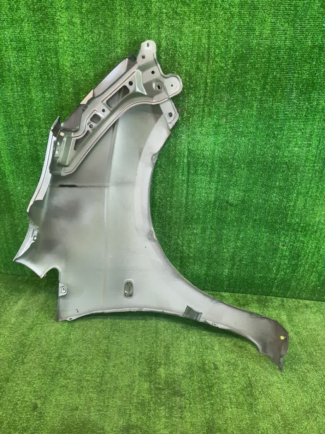 Крыло левое переднее TOYOTA ISIS ZNM10, ZNM10W, ANM10, ANM10W, ANM15, ANM15W, ZGM10, ZGM10W, ZGM11, ZGM11W, ZGM15, ZGM15W, ANM10G, ZGM10G, ANM15G, ZNM10G, ZGM11G, ZGM15G 2787 5 ракурс