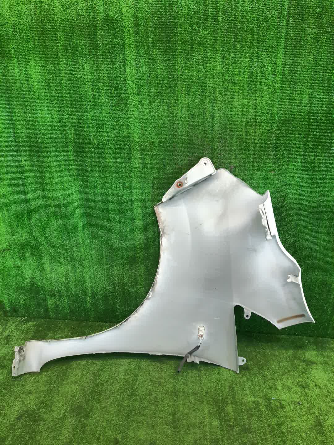 Крыло правое переднее NISSAN DELICA D3, NV200 BM20, M20 2945 4 ракурс