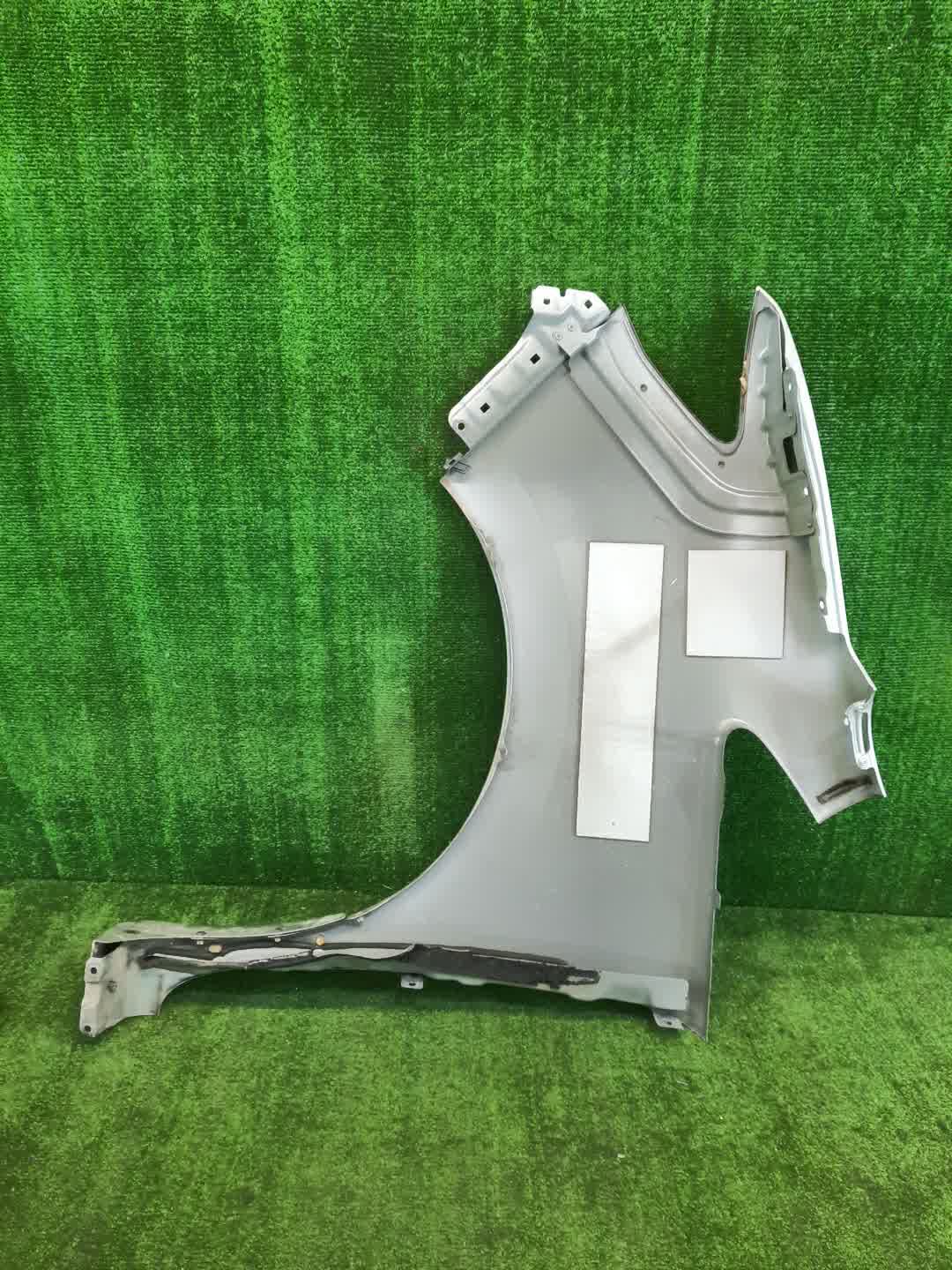 Крыло правое переднее NISSAN SERENA C26 3011 4 ракурс