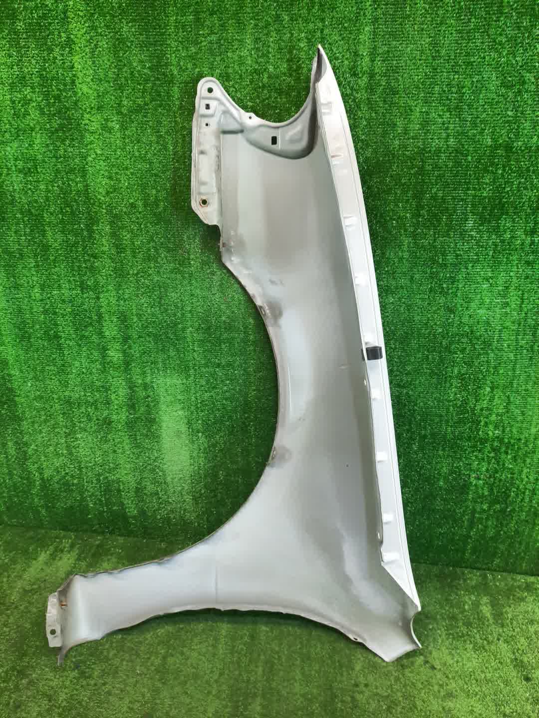 Крыло правое переднее TOYOTA COROLLA AE111, AE114, AE110, EE111, CE110, CE114 3173 4 ракурс