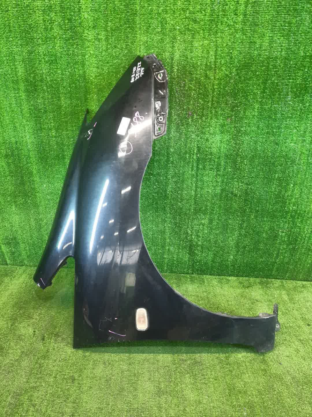 Крыло правое переднее TOYOTA COROLLA SPACIO ZZE122N 3188 1 ракурс