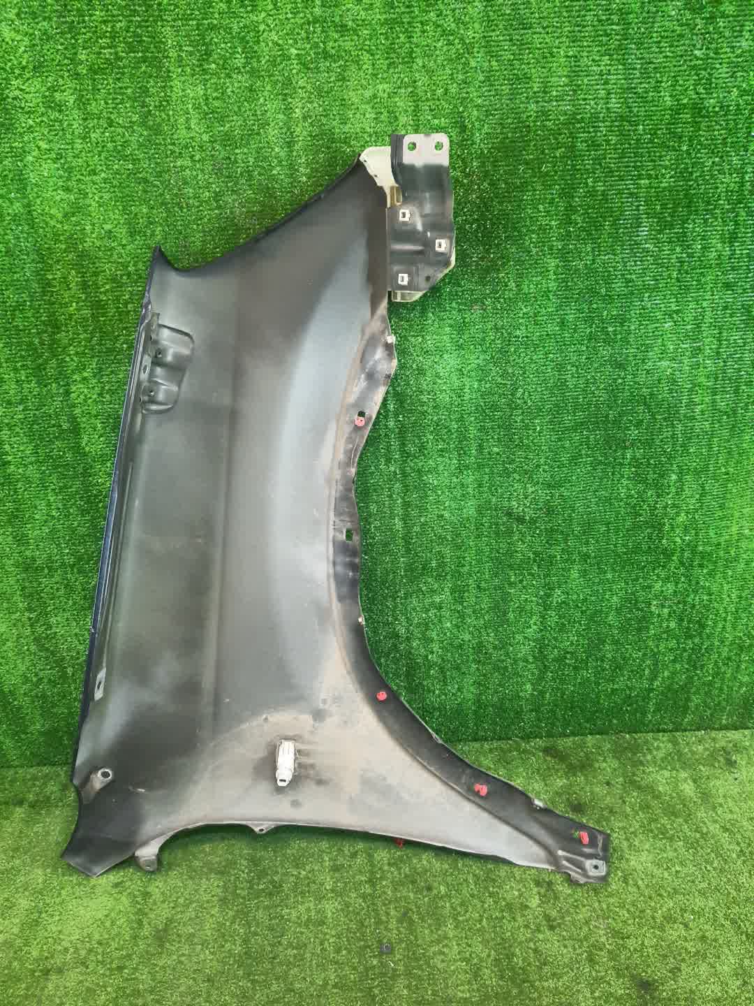 Крыло левое переднее HONDA CR-V RD7, RD6 3352 3 ракурс