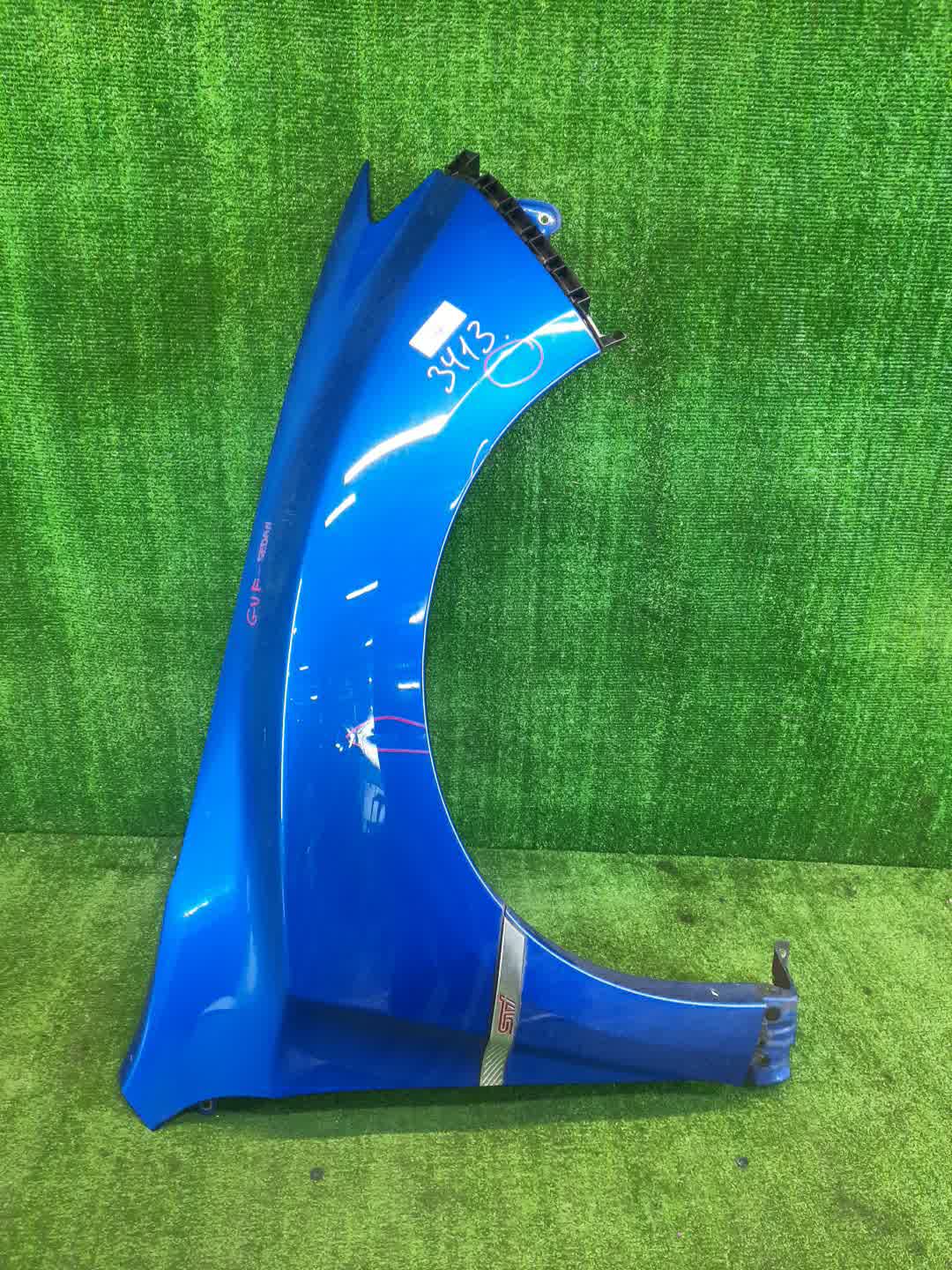 Крыло правое переднее SUBARU IMPREZA WRX STI GVF 3413 1 ракурс