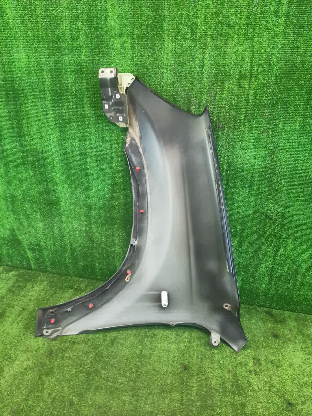 Крыло правое переднее HONDA CR-V RD7, RD6 3432 4 ракурс