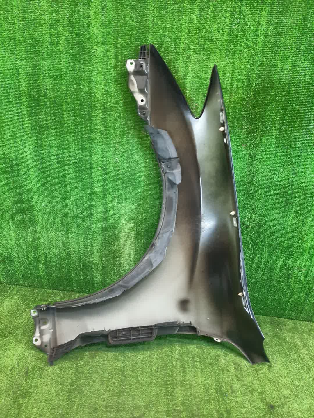 Крыло правое переднее TOYOTA CROWN GRS204 3503 2 ракурс