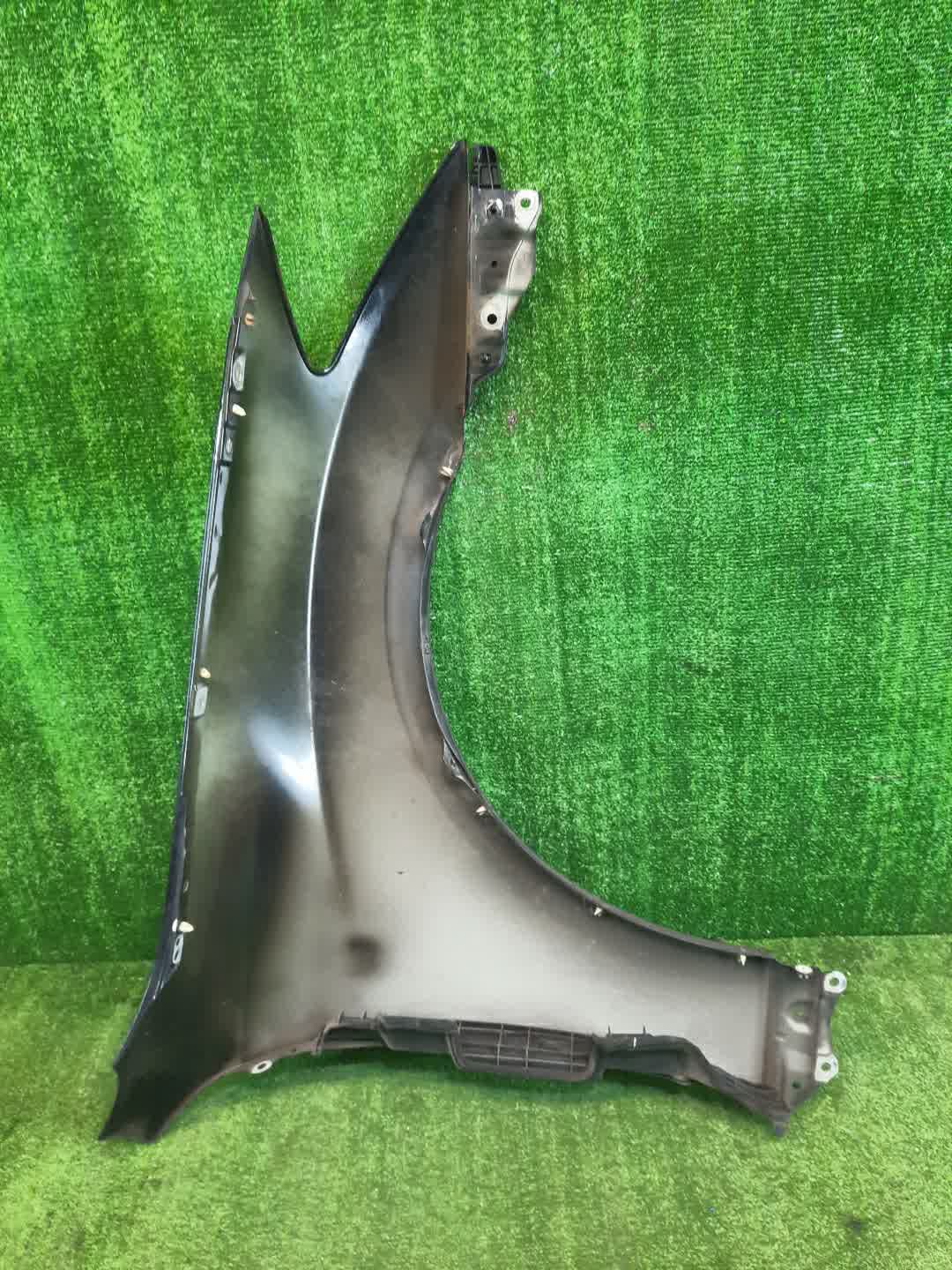 Крыло левое переднее TOYOTA CROWN GRS204 3516 4 ракурс