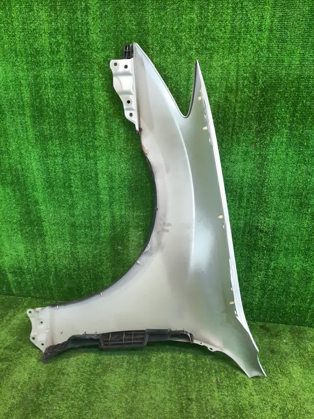 Крыло правое переднее TOYOTA CROWN GRS204 3623 5 ракурс