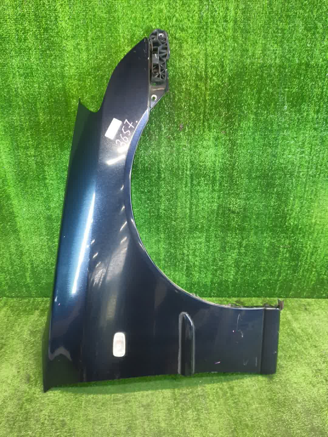 Крыло правое переднее TOYOTA MARK II BLIT JZX110W, JZX115W, GX110W, GX115W 3657 1 ракурс Крыло правое переднее TOYOTA MARK II BLIT JZX110W, JZX115W, GX110W, GX115W 3657 1 ракурс