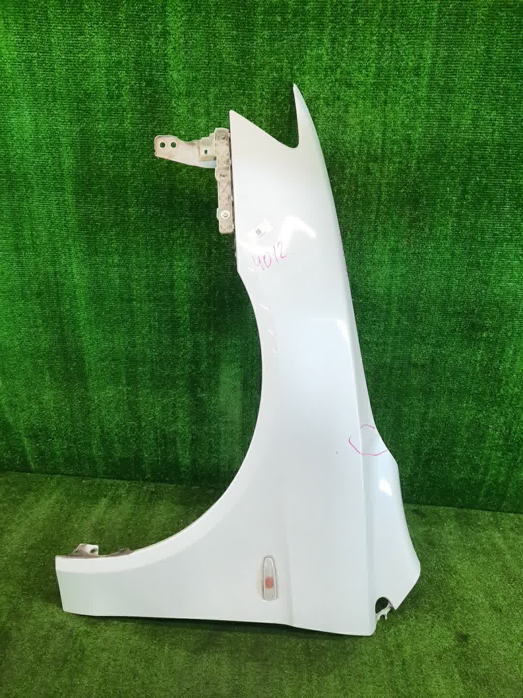 Крыло левое переднее MITSUBISHI LANCER, GALANT FORTIS CY4A, CY2A, CY3A, CY6A, CX6A, CX4A, CX3A 4012 1 ракурс