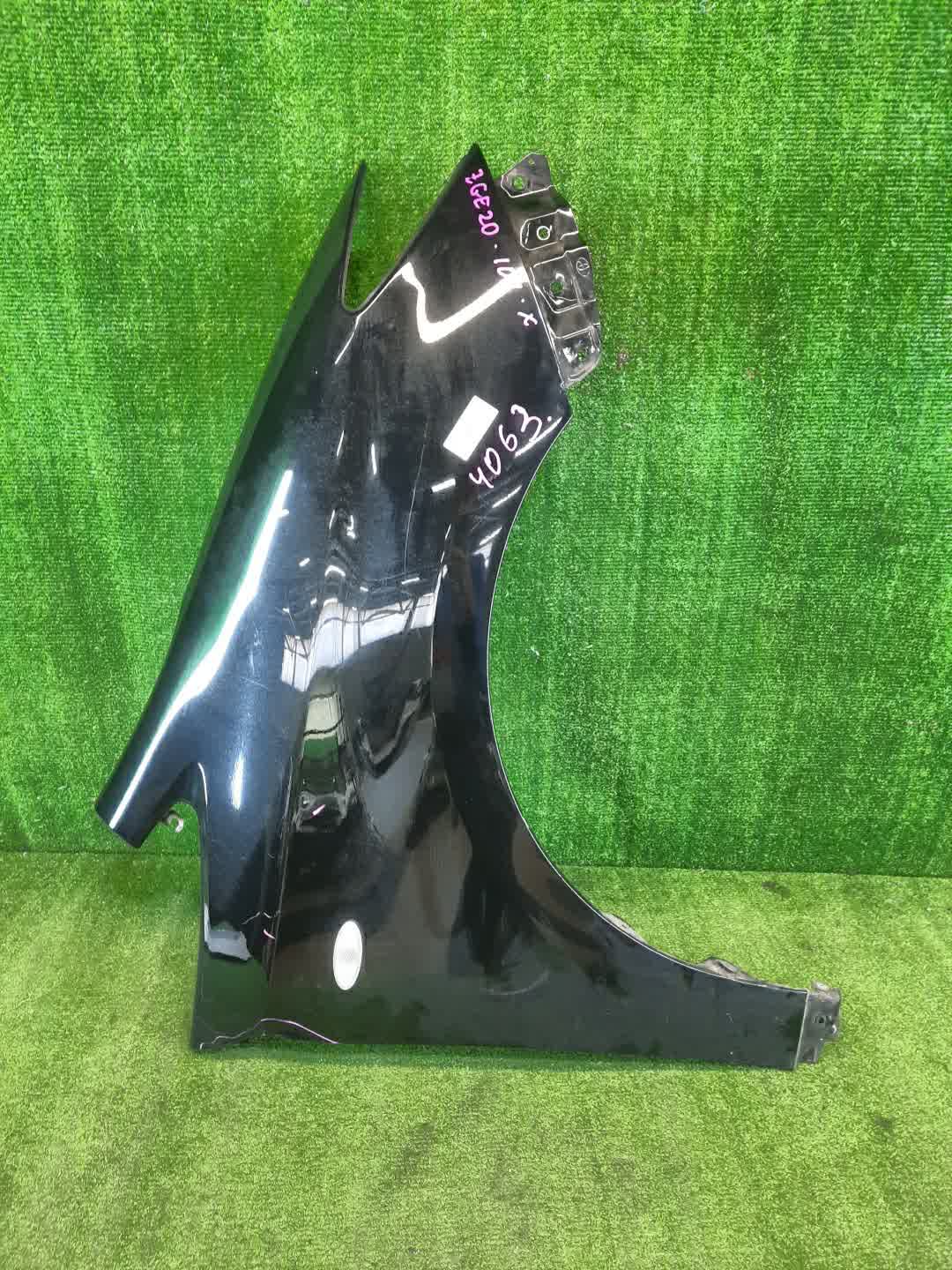 Крыло правое переднее TOYOTA WISH ZGE20W, ZGE20G, ZGE25W, ZGE21G, ZGE22W, ZGE25G X 1 ракурс