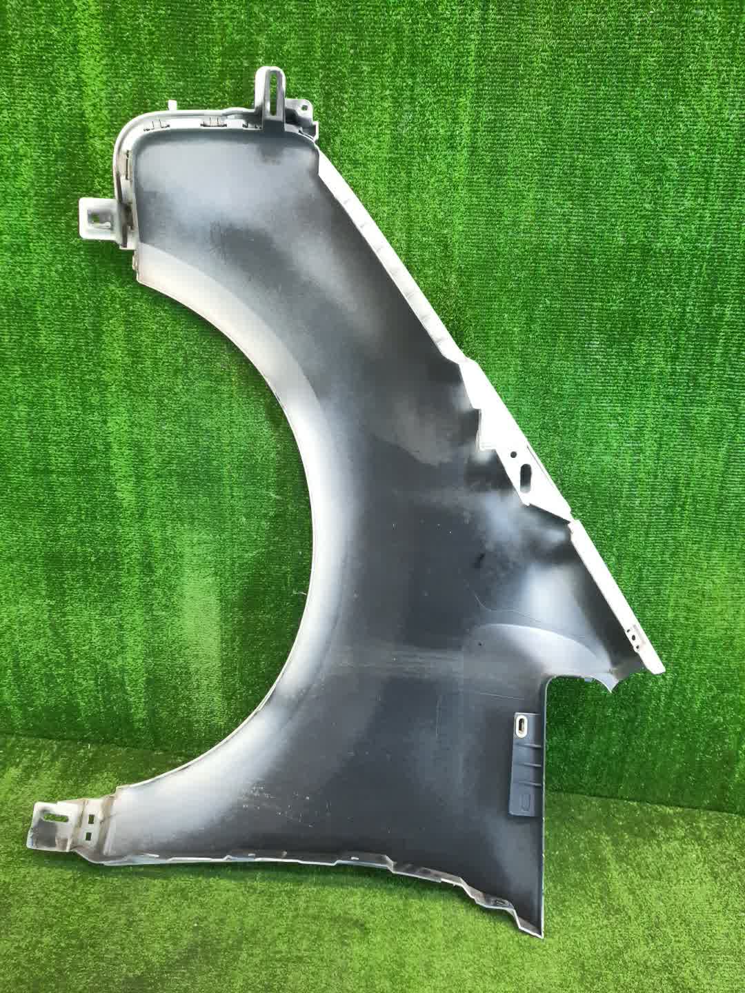 Крыло правое переднее MITSUBISHI DELICA D5 CV1W, CV2W, CV4W, CV5W 4077 4 ракурс