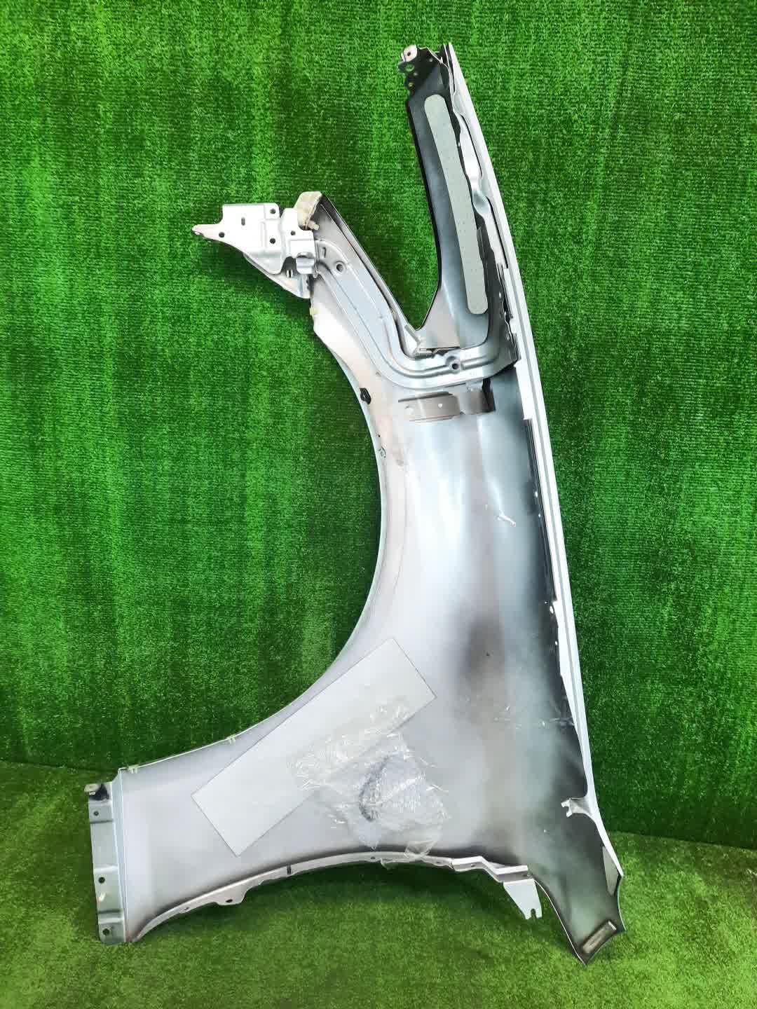 Крыло правое переднее NISSAN FUGA Y51 4190 4 ракурс