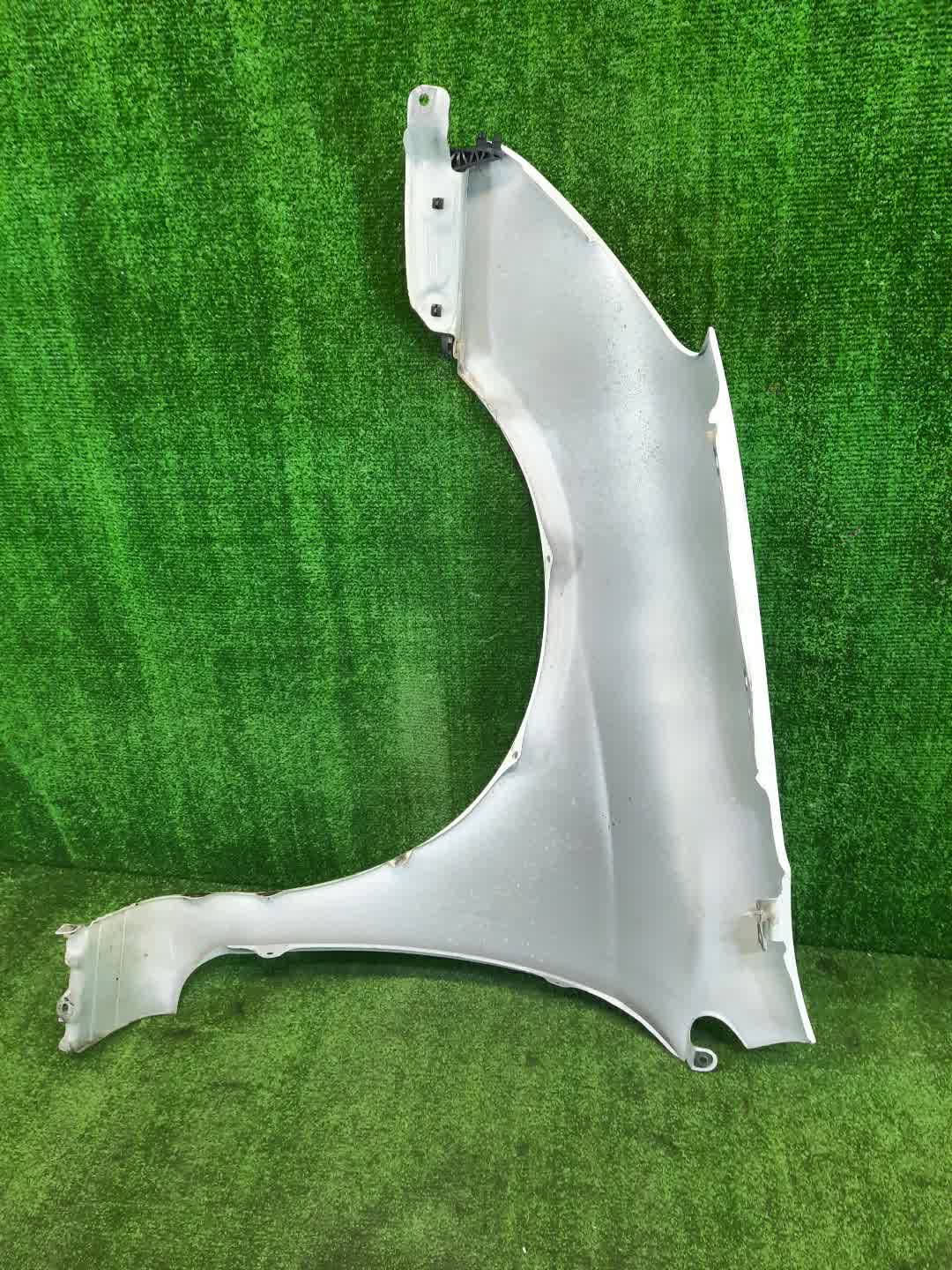 Крыло правое переднее HONDA CIVIC EU3, EU1, EU4, EU2 4307 4 ракурс