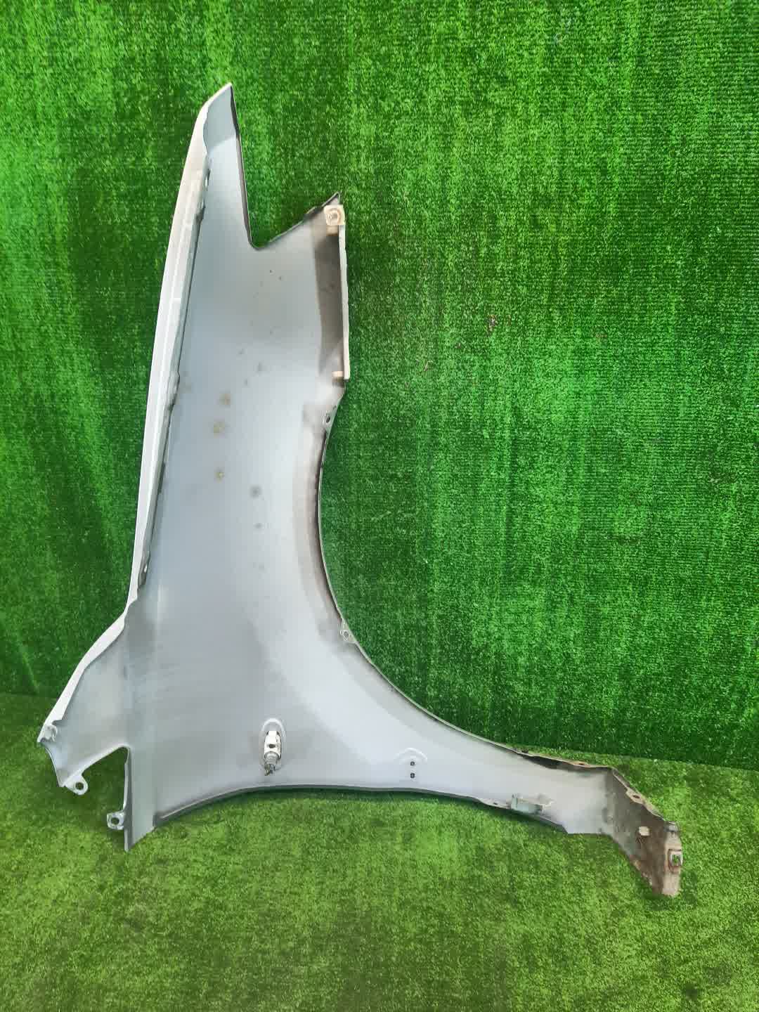 Крыло левое переднее MITSUBISHI CHARIOT GRANDIS, CHARIOT N84W, N94W, N96W, N86W 4484 4 ракурс