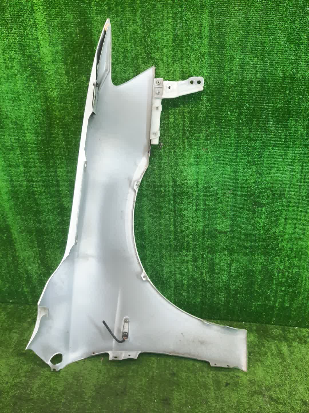 Крыло левое переднее MITSUBISHI LANCER, GALANT FORTIS CY4A, CY2A, CY3A, CY6A, CX6A, CX4A, CX3A 4704 2 ракурс