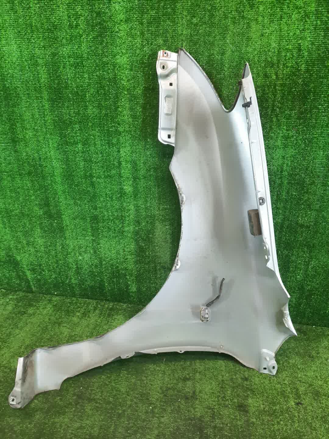 Крыло правое переднее TOYOTA ALLEX, COROLLA RUNX ZZE124, NZE121, ZZE122, ZZE123, NZE124 4767 4 ракурс