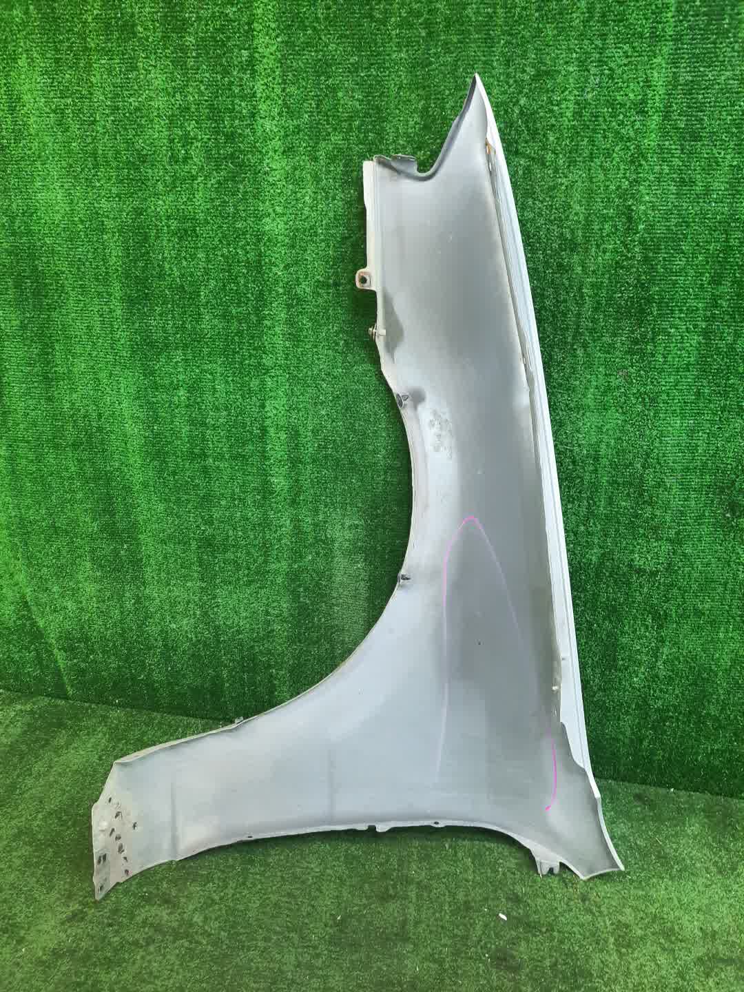 Крыло правое переднее MAZDA FAMILIA, 323 BJ5W, BJ5P, BJEP, BJFW, BJ8W, BJ3P, BJFP, BJ 4901 5 ракурс