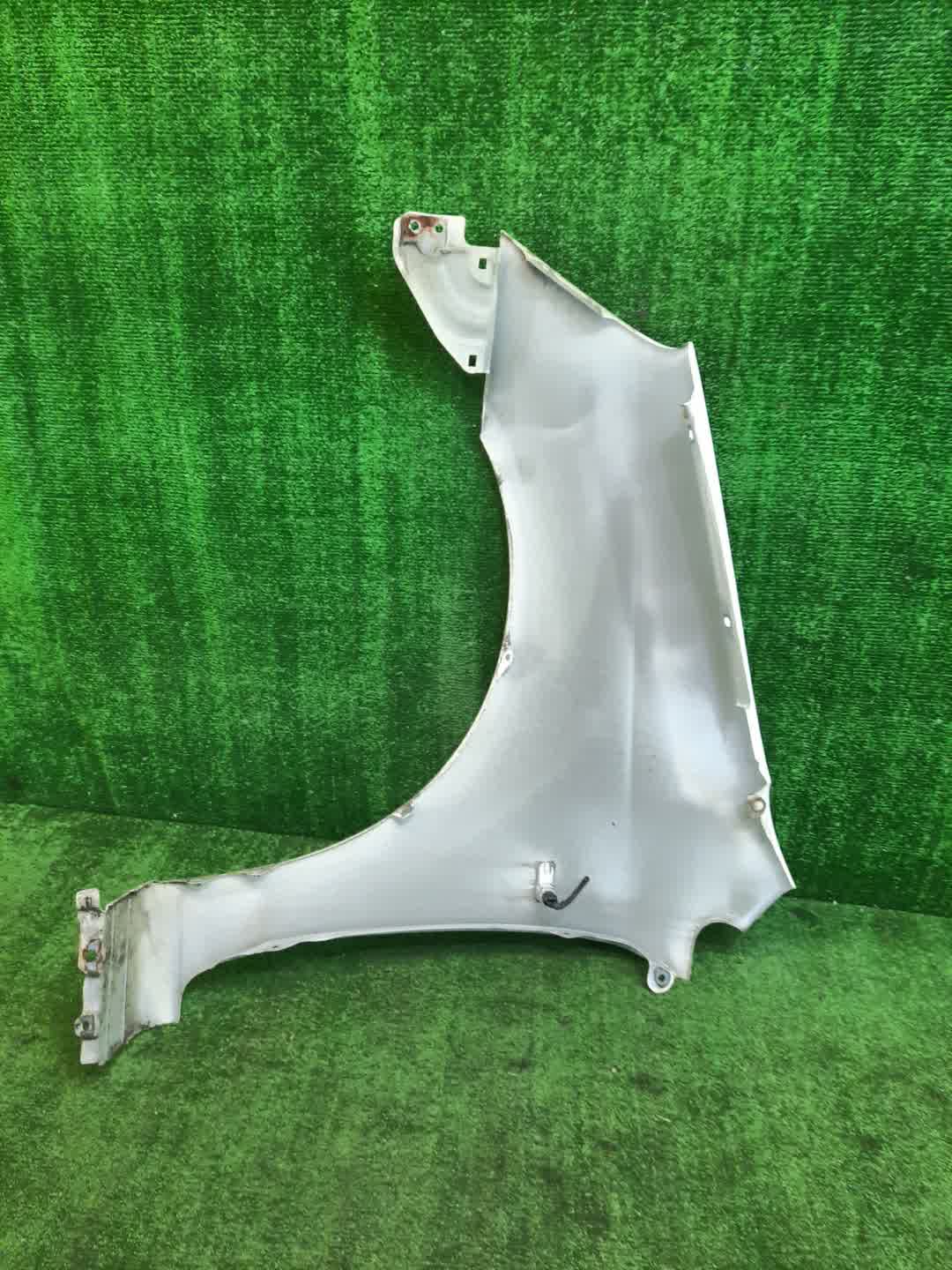 Крыло правое переднее HONDA STREAM RN2, RN1, RN3, RN4, RN5 4972 4 ракурс
