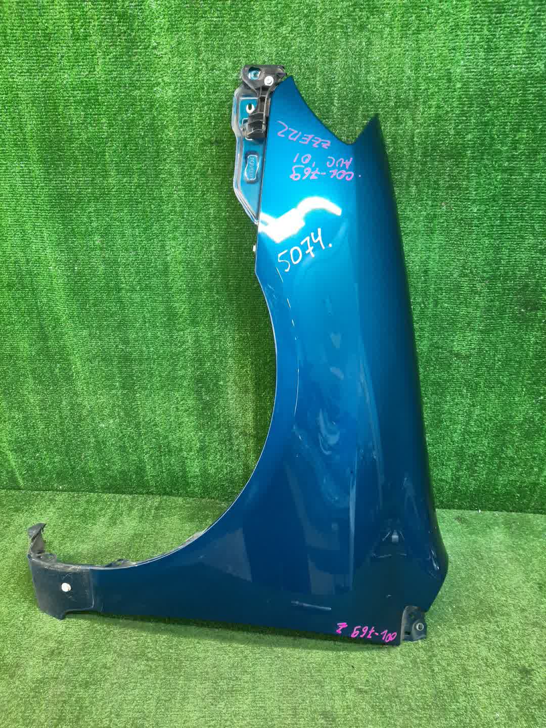 Крыло левое переднее TOYOTA COROLLA, COROLLA FIELDER ZZE124, NZE121, NZE120, ZZE122, NZE124, CE121, NZE121G, ZZE123G, ZZE124G, ZZE122G, NZE124G , 1ZZ-FE 5074 1 ракурс