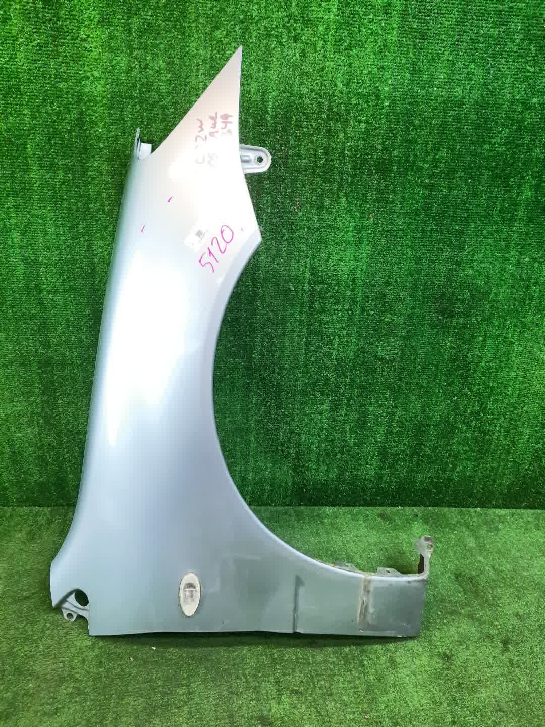 Крыло правое переднее MITSUBISHI LANCER CEDIA, LANCER CS2A, CS5W, CS5A, CS3W, CS9W, CS9A, CS1A, CS2W, CS2V, CS3A, CS6A 5120 1 ракурс
