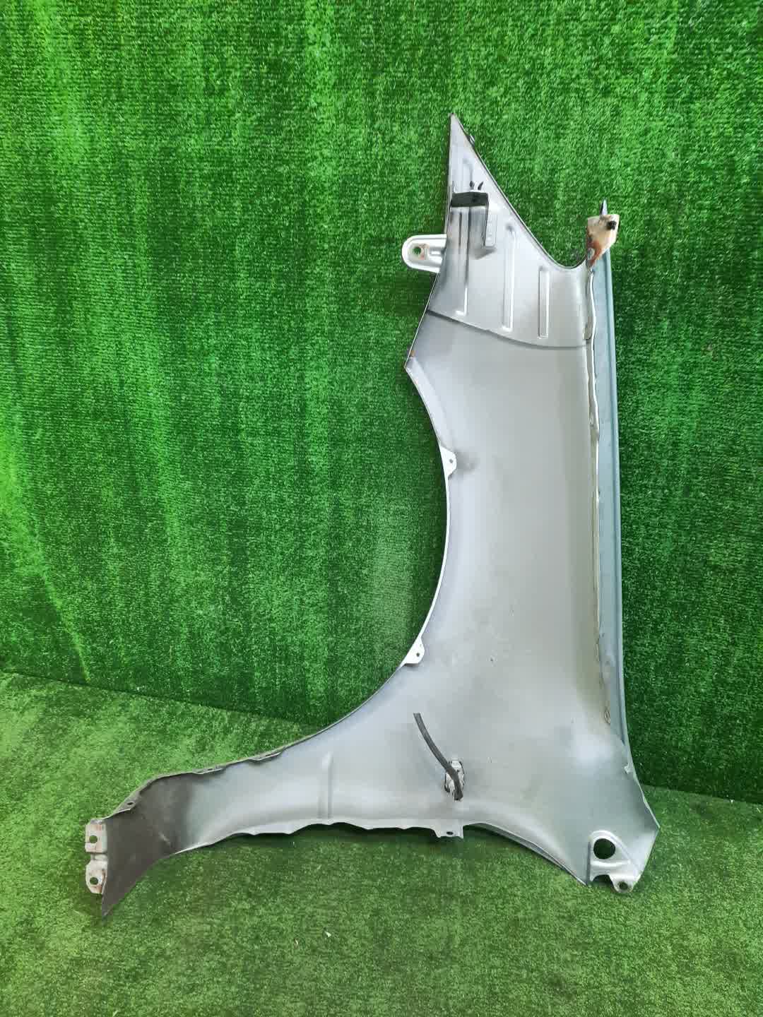 Крыло правое переднее MITSUBISHI LANCER CEDIA, LANCER CS2A, CS5W, CS5A, CS3W, CS9W, CS9A, CS1A, CS2W, CS2V, CS3A, CS6A 5120 3 ракурс