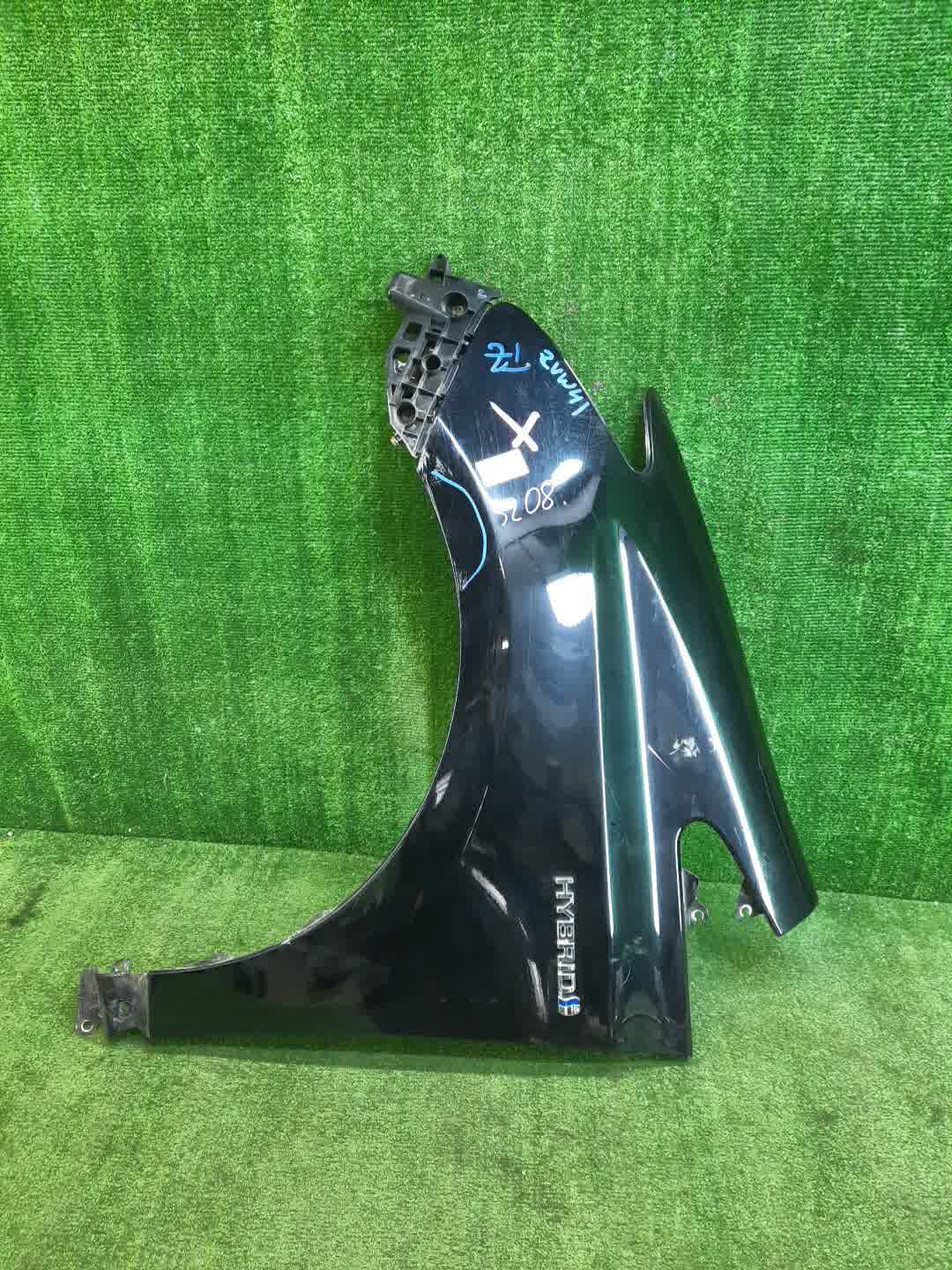Крыло левое переднее TOYOTA PRIUS ALPHA ZVW41W, ZVW40W 5208 1 ракурс