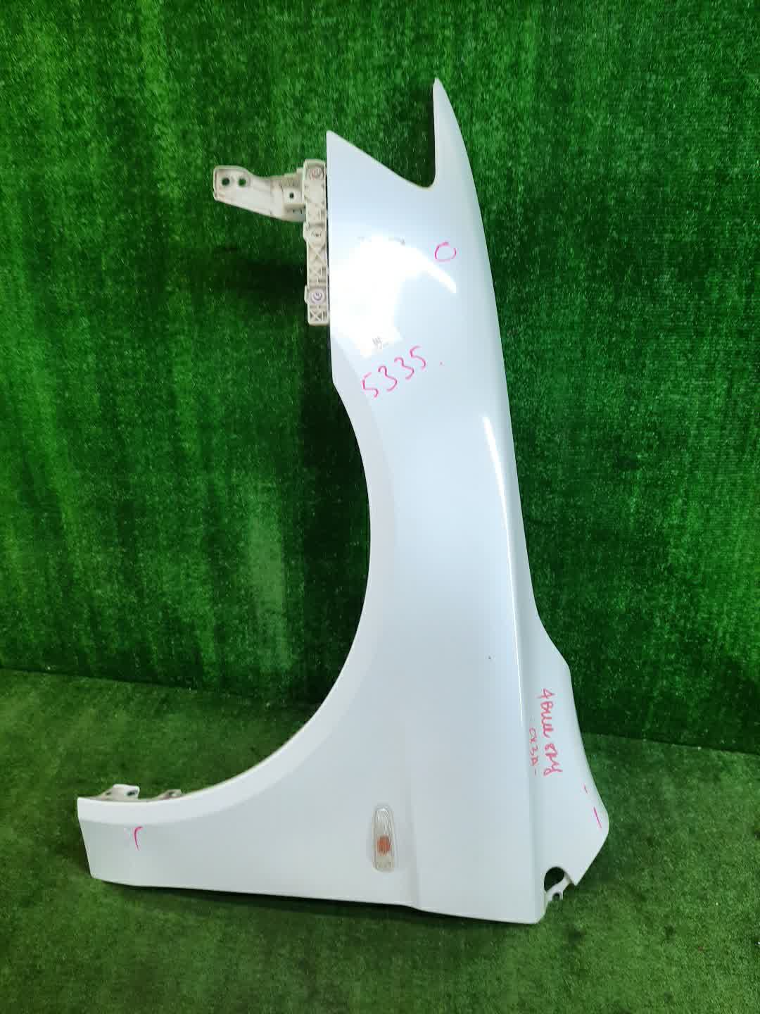 Крыло левое переднее MITSUBISHI LANCER, GALANT FORTIS CY4A, CY2A, CY3A, CY6A, CX6A, CX4A, CX3A 5335 1 ракурс