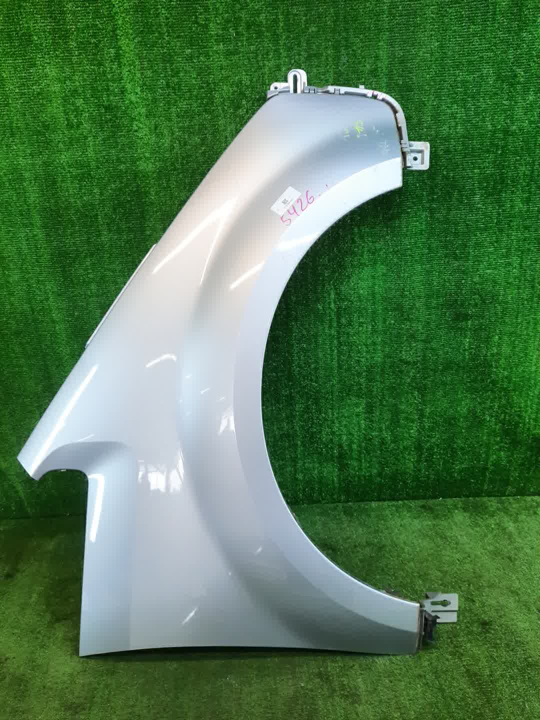 Крыло правое переднее MITSUBISHI DELICA D5 CV1W, CV2W, CV4W, CV5W 5426 1 ракурс