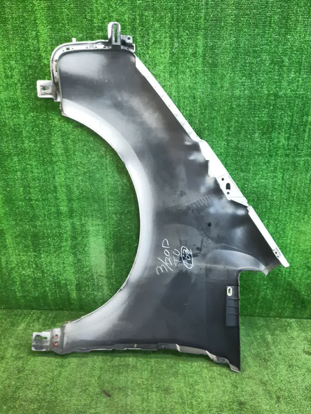Крыло правое переднее MITSUBISHI DELICA D5 CV1W, CV2W, CV4W, CV5W 5426 3 ракурс
