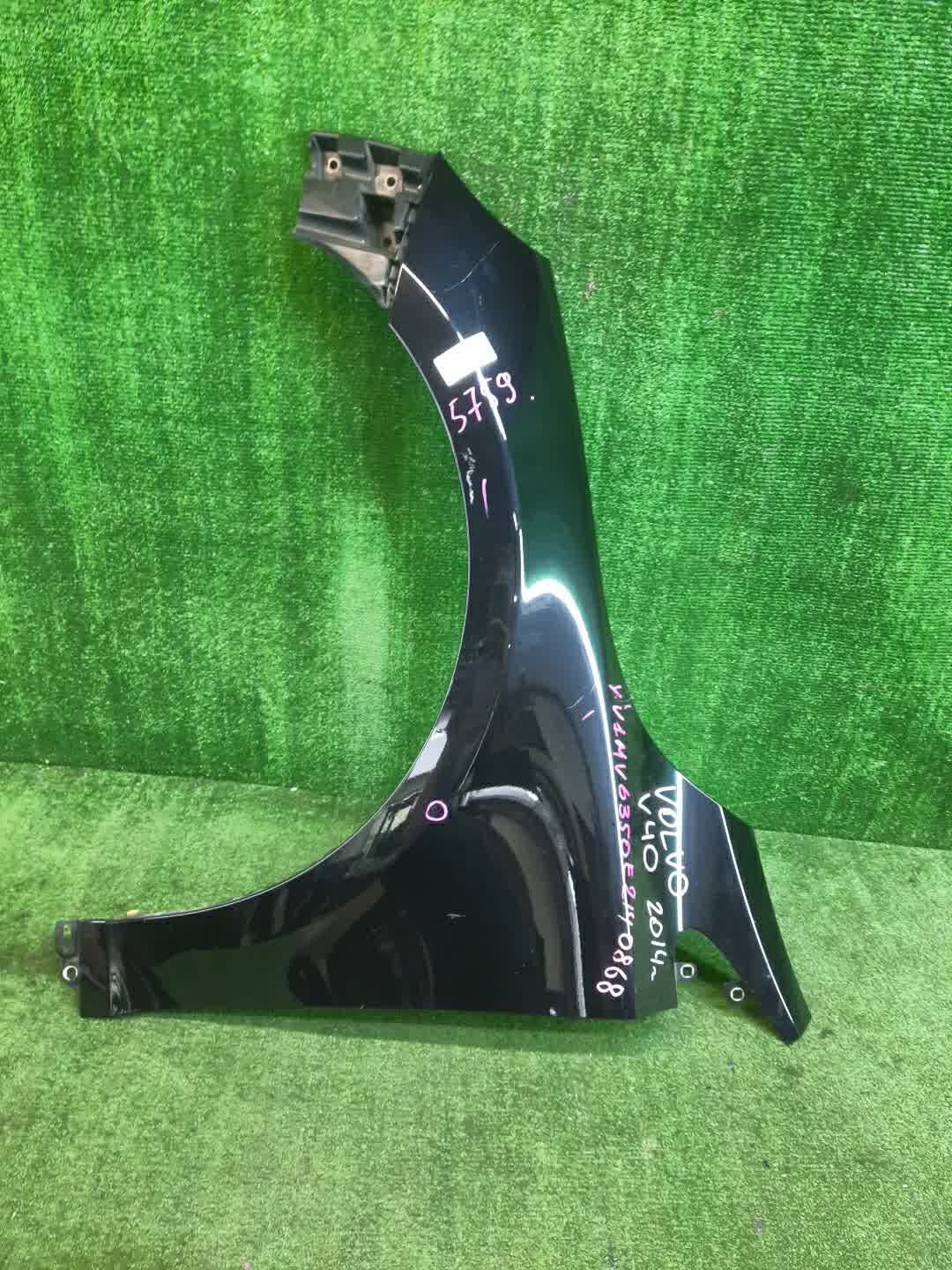Крыло левое переднее VOLVO V40 MZ63, MV, MV48 5759 1 ракурс
