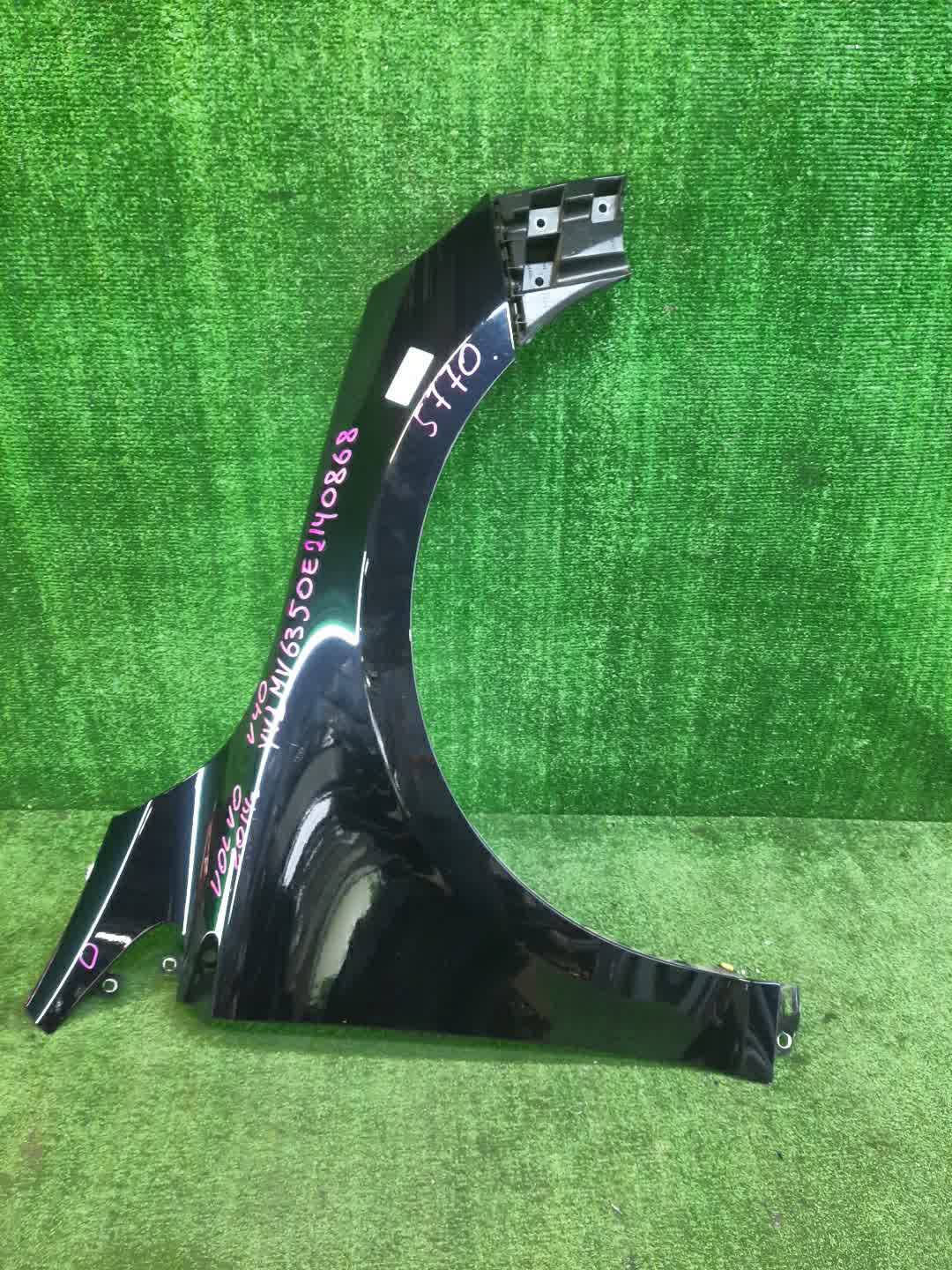 Крыло правое переднее VOLVO V40 MZ63, MV, MV48 5770 1 ракурс