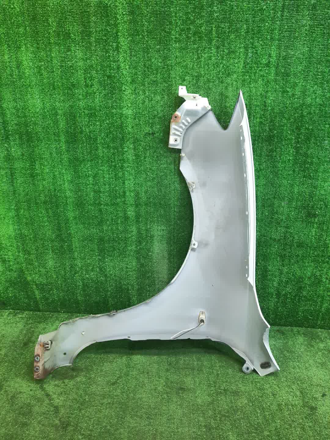 Крыло правое переднее MAZDA AXELA, MAZDA 3, 3 BK5P, BK3P, BKEP, BK SEDAN 5 ракурс