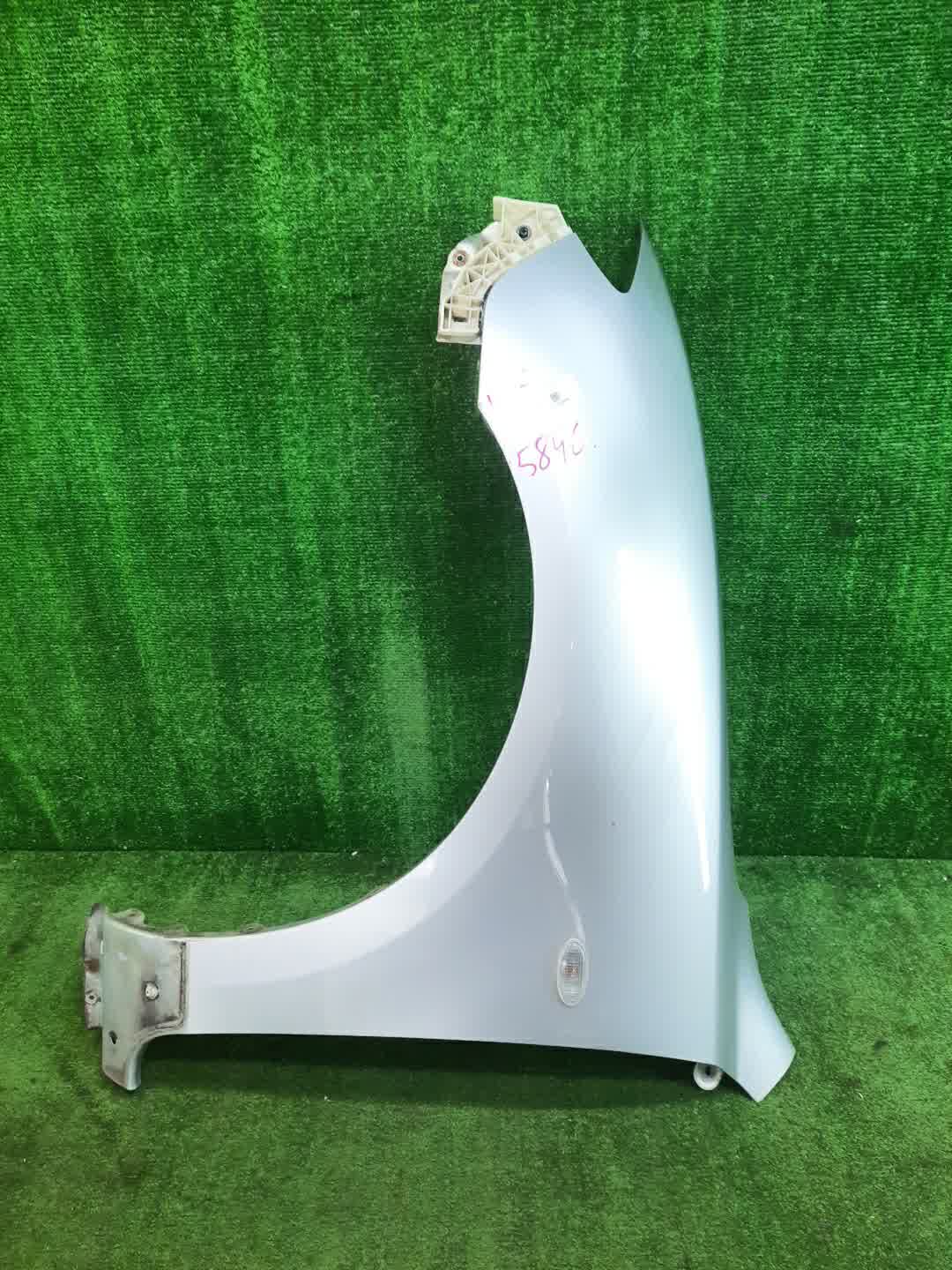 Крыло левое переднее MAZDA AXELA, MAZDA 3, 3 BK5P, BK3P, BKEP, BK SEDAN 1 ракурс