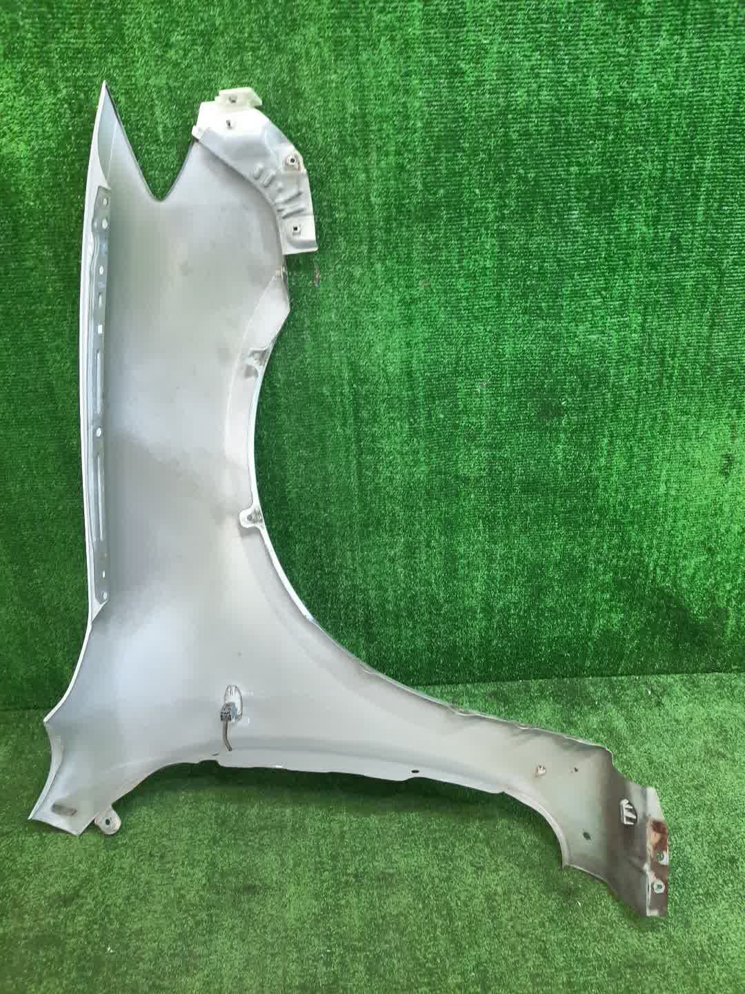 Крыло левое переднее MAZDA AXELA, MAZDA 3, 3 BK5P, BK3P, BKEP, BK SEDAN 3 ракурс