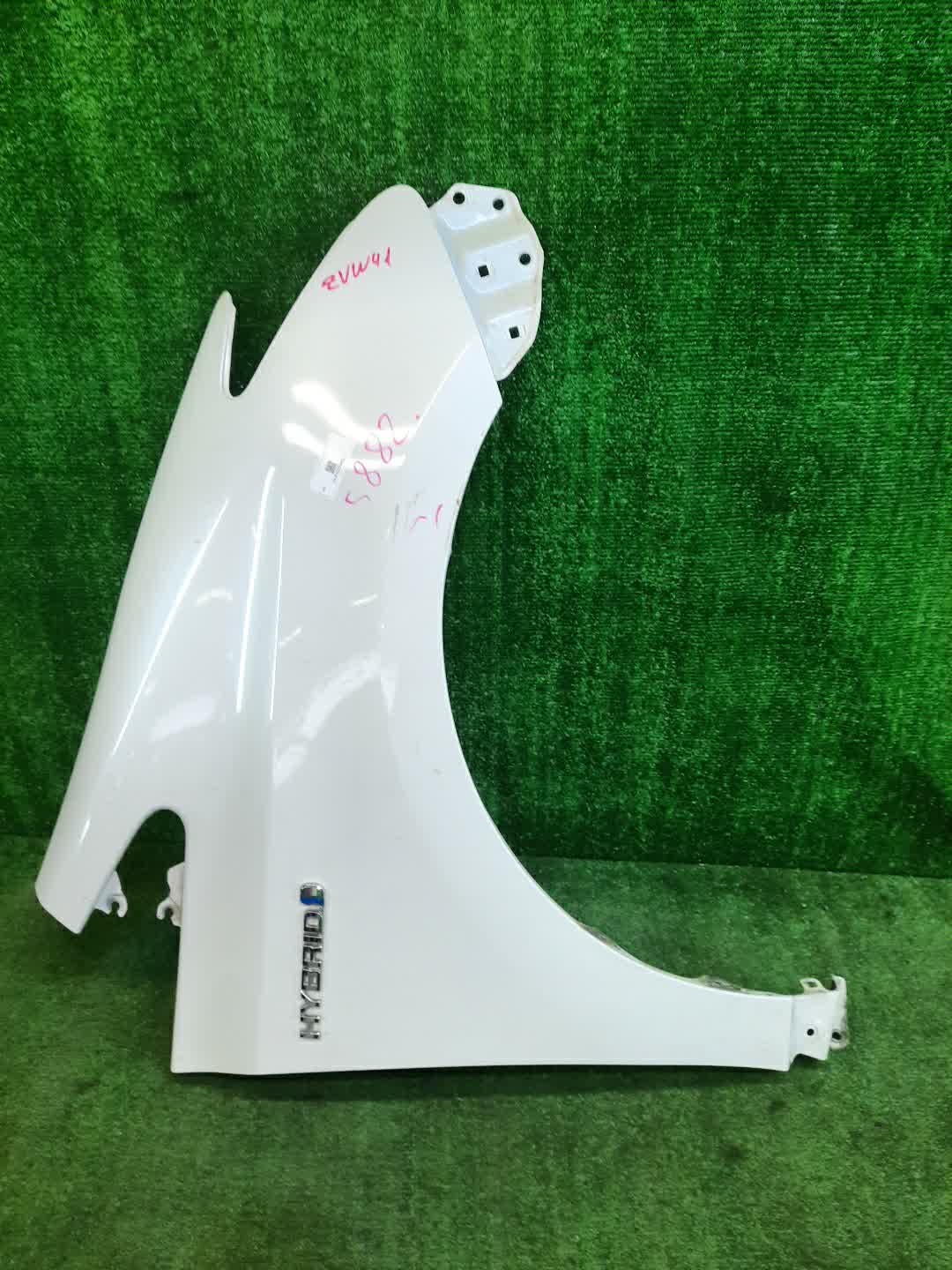 Крыло правое переднее TOYOTA PRIUS ALPHA ZVW41W, ZVW40W 5882 1 ракурс