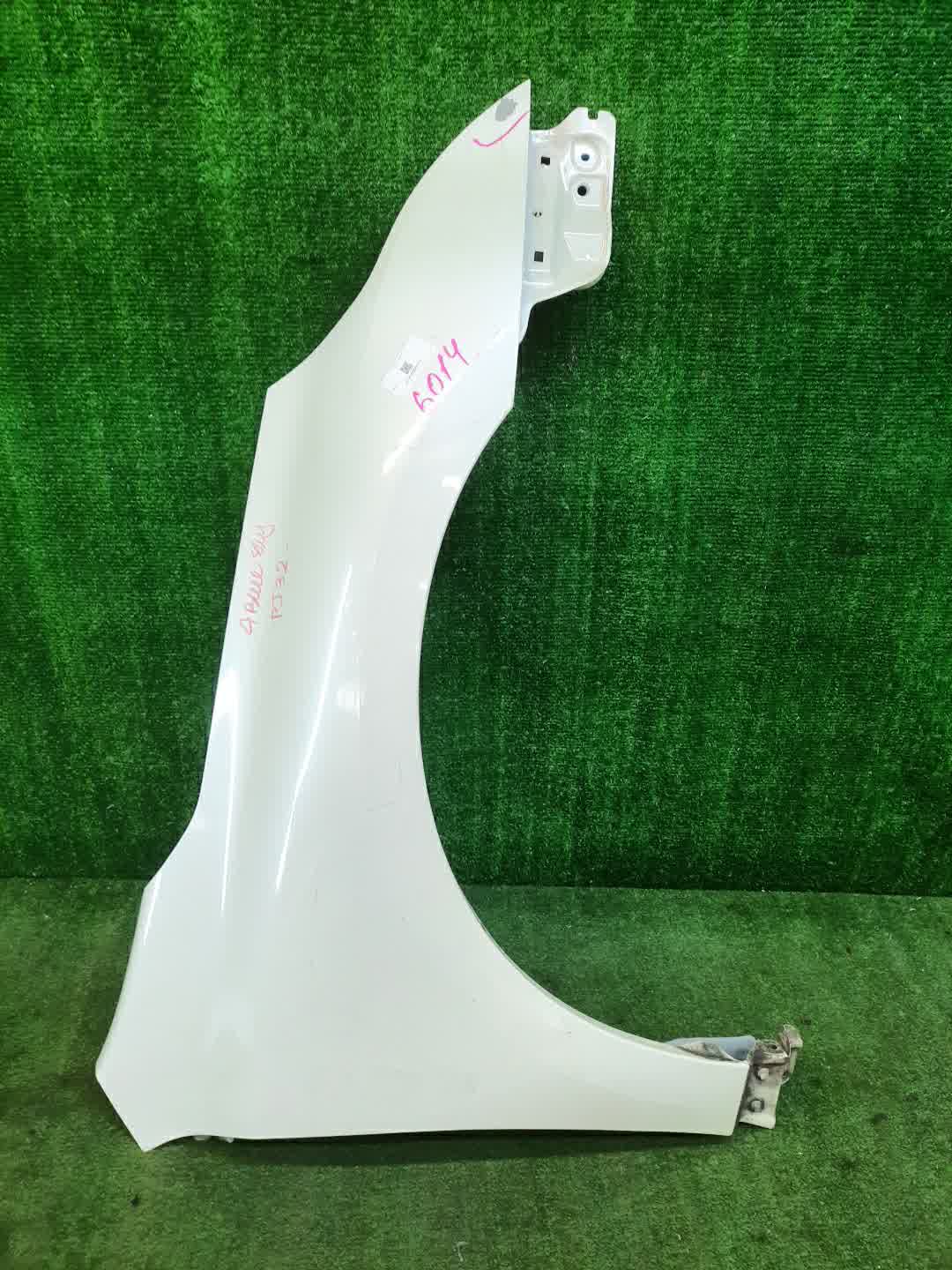 Крыло правое переднее NISSAN TEANA J31, PJ31, TNJ31 6014 1 ракурс