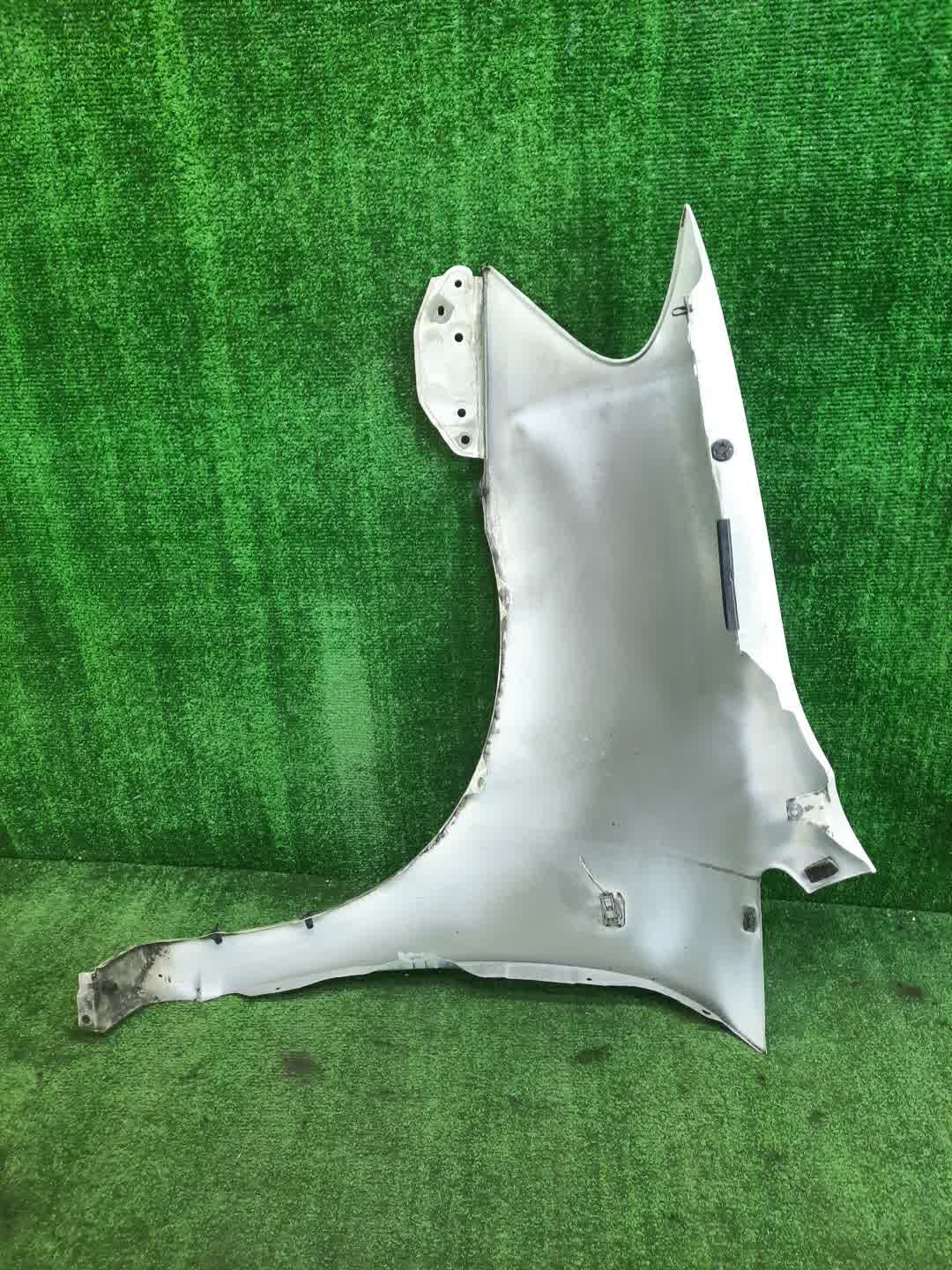 Крыло правое переднее TOYOTA IPSUM ACM21W, ACM26W 6138 4 ракурс