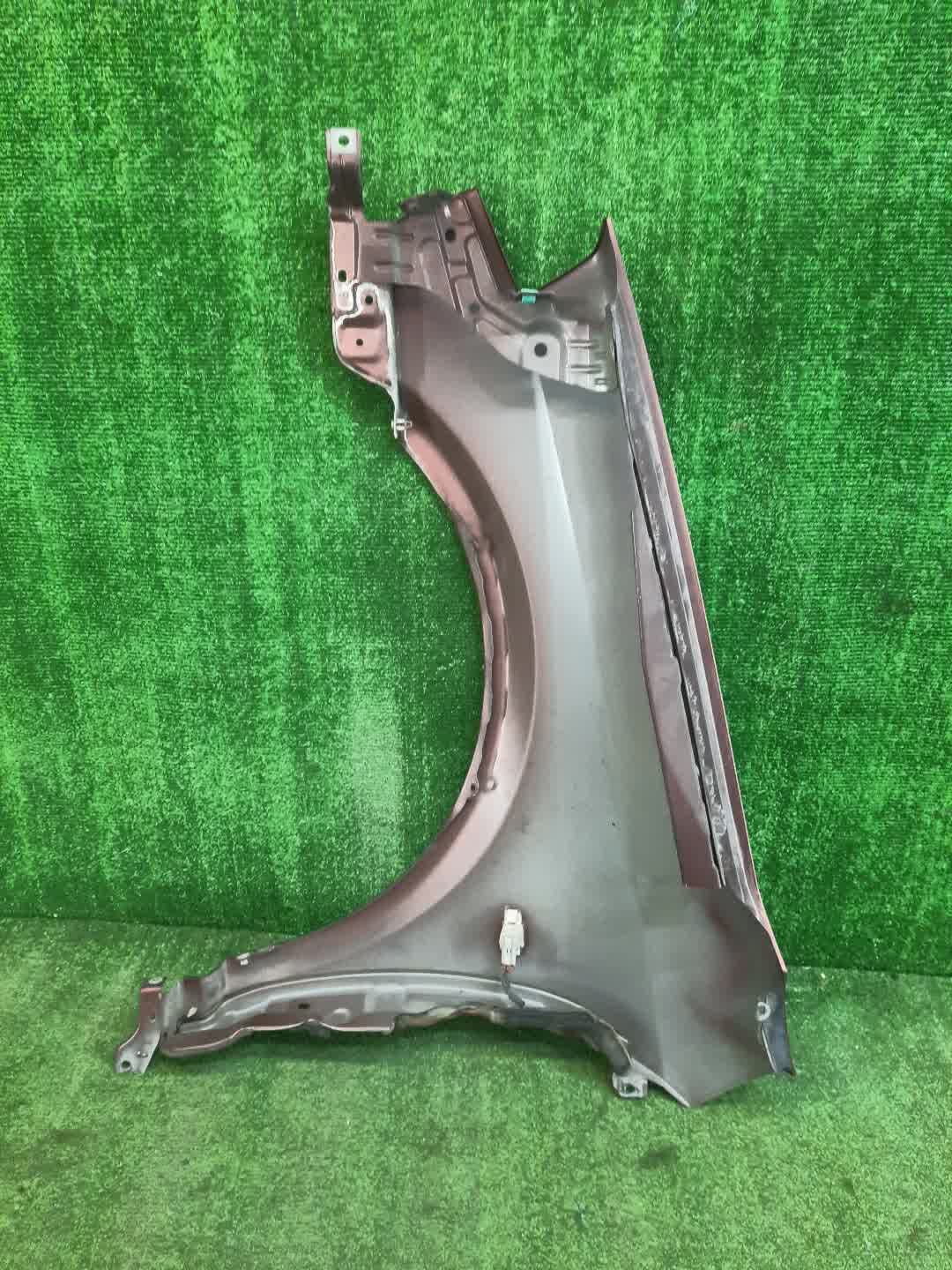 Крыло правое переднее NISSAN PRIMERA P12, QP12, TNP12, TP12, HP12, RP12, WTNP12, WHP12, WRP12 6250 3 ракурс