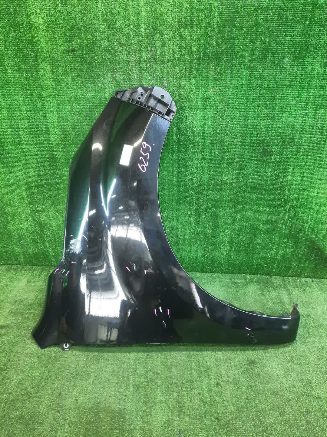 Крыло правое переднее TOYOTA RUSH, BE-GO J210E, J200E, J210G, J200G 6259 1 ракурс