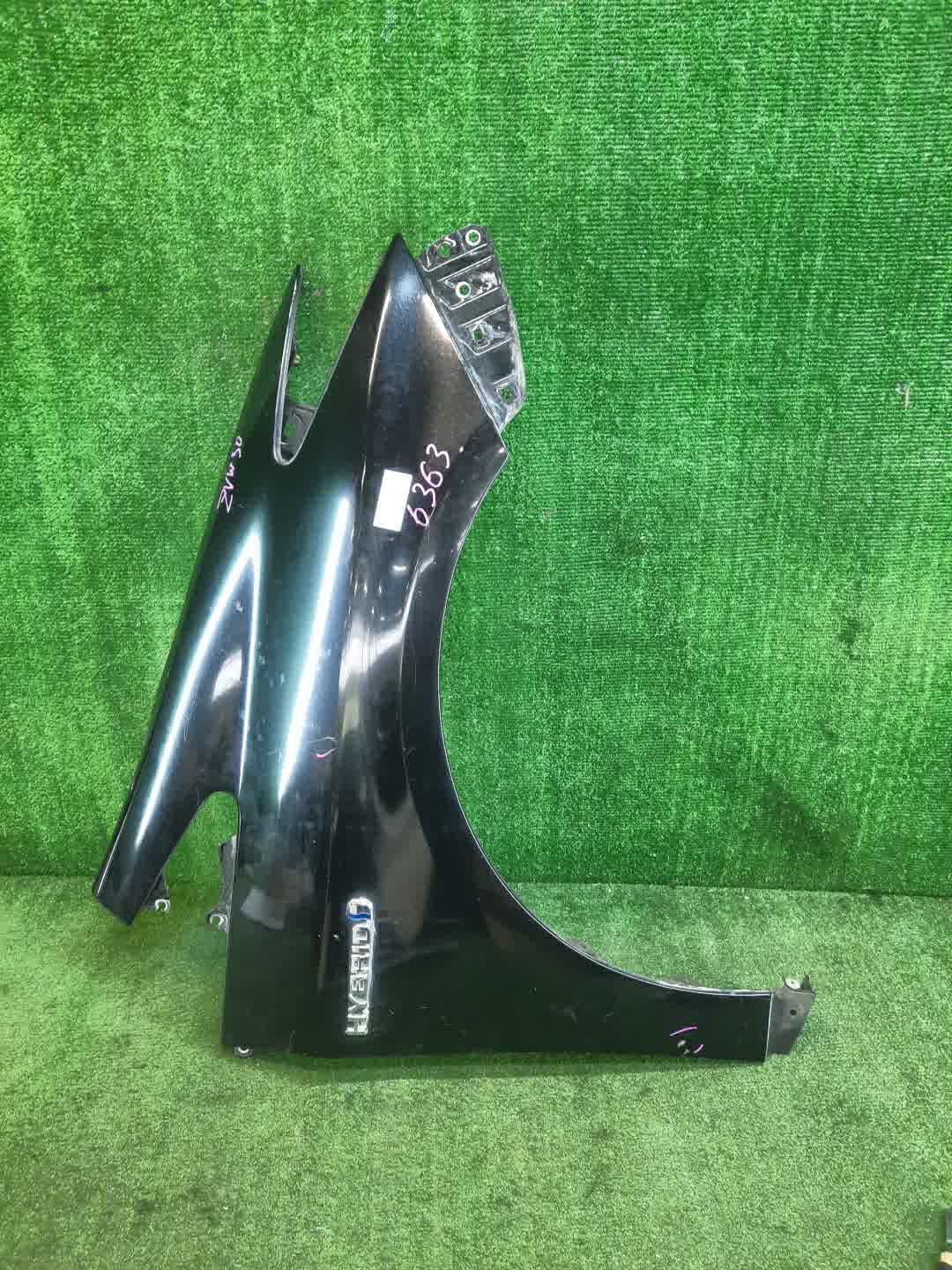 Крыло правое переднее TOYOTA PRIUS ZVW30 6363 1 ракурс