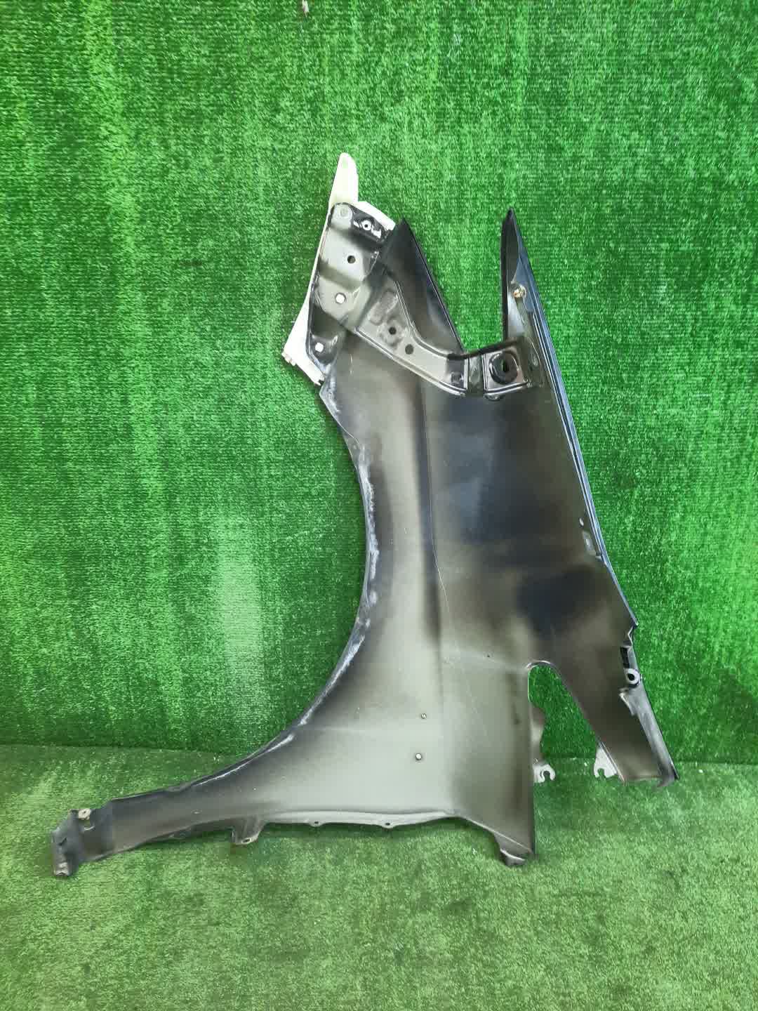 Крыло правое переднее TOYOTA PRIUS ZVW30 6364 4 ракурс