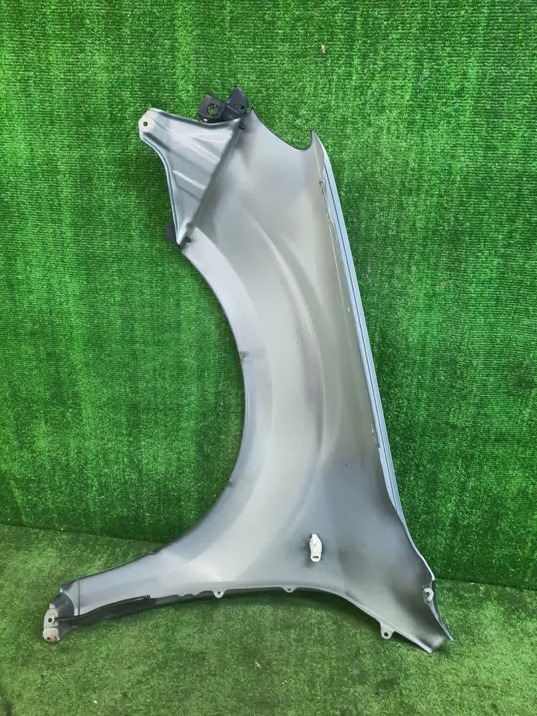 Крыло правое переднее SUBARU FORESTER SHJ, SH5, SH9 6431 4 ракурс