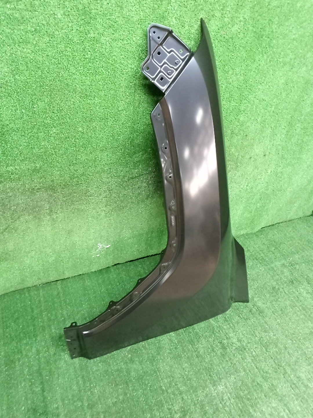 Крыло левое переднее TOYOTA LAND CRUISER VJA300 53802-60E40 2 ракурс