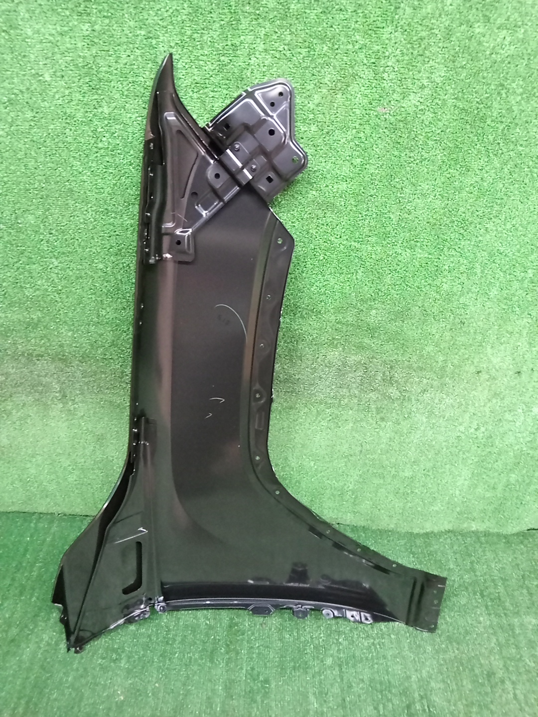 Крыло левое переднее TOYOTA LAND CRUISER VJA300 53802-60E40 4 ракурс
