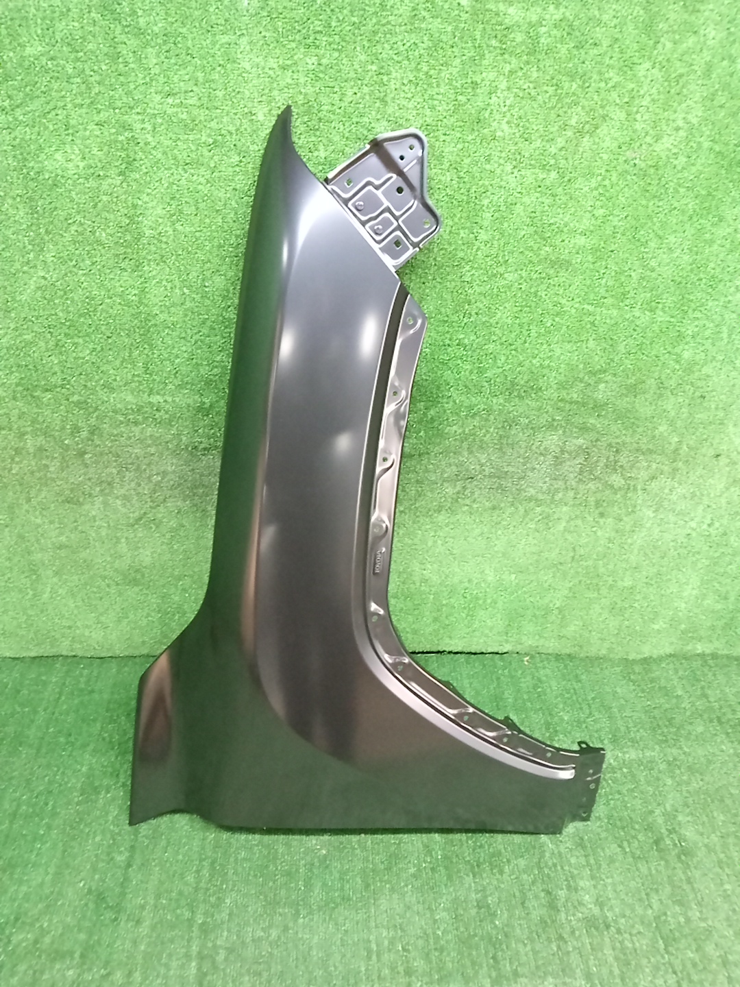 Крыло правое переднее TOYOTA LAND CRUISER VJA300 53801-60E20 1 ракурс
