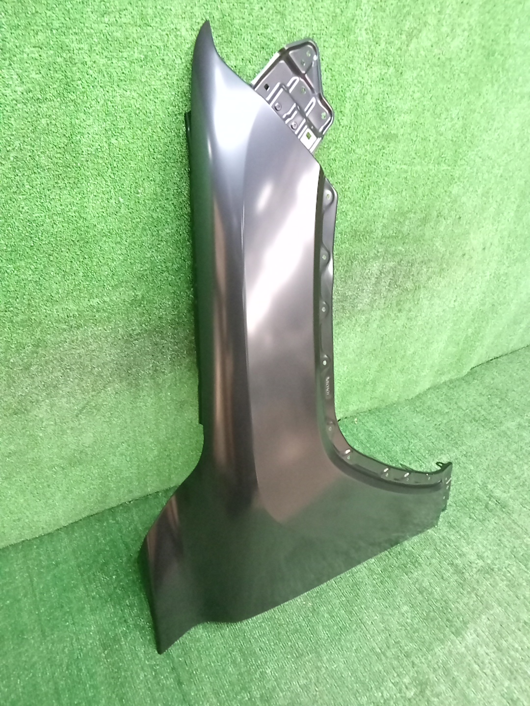 Крыло правое переднее TOYOTA LAND CRUISER VJA300 53801-60E20 2 ракурс