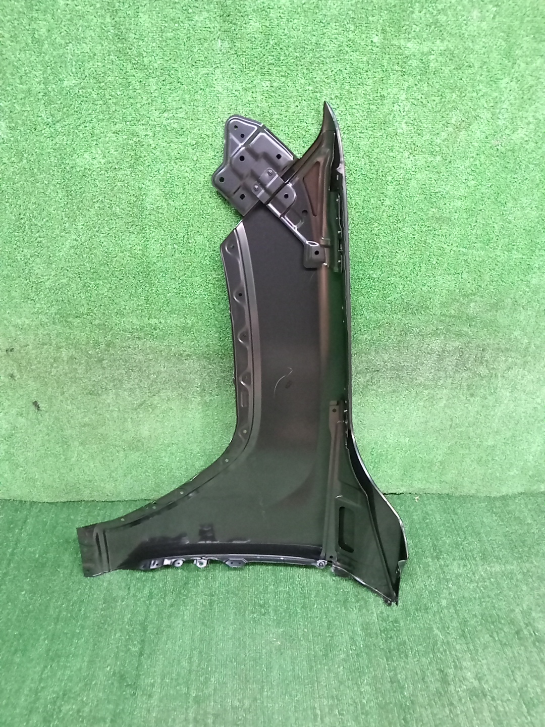 Крыло правое переднее TOYOTA LAND CRUISER VJA300 53801-60E20 4 ракурс